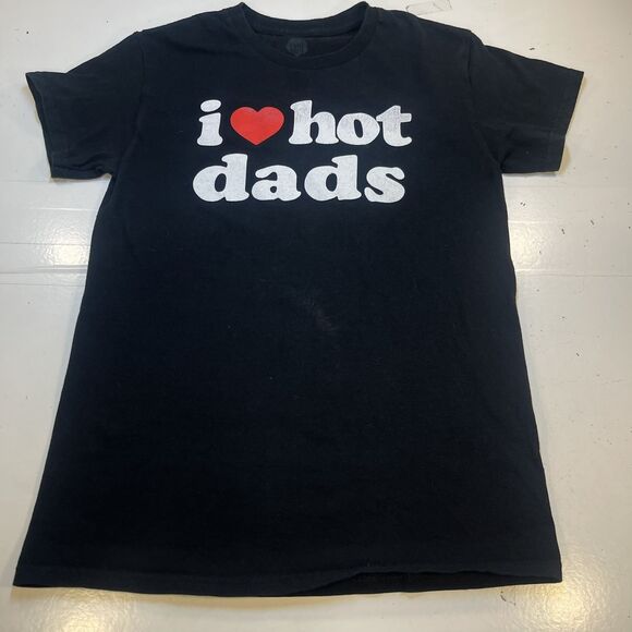 I LOVE HOT DADS funny TEE T SHIRT Sz Uni Sex S Danny Duncan Skate heart - Picture 2 of 4